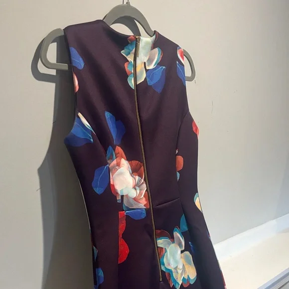 Calvin Klein Sleeveless Floral Sheath Dress - Purple - Size 6 - Picture 6 of 7